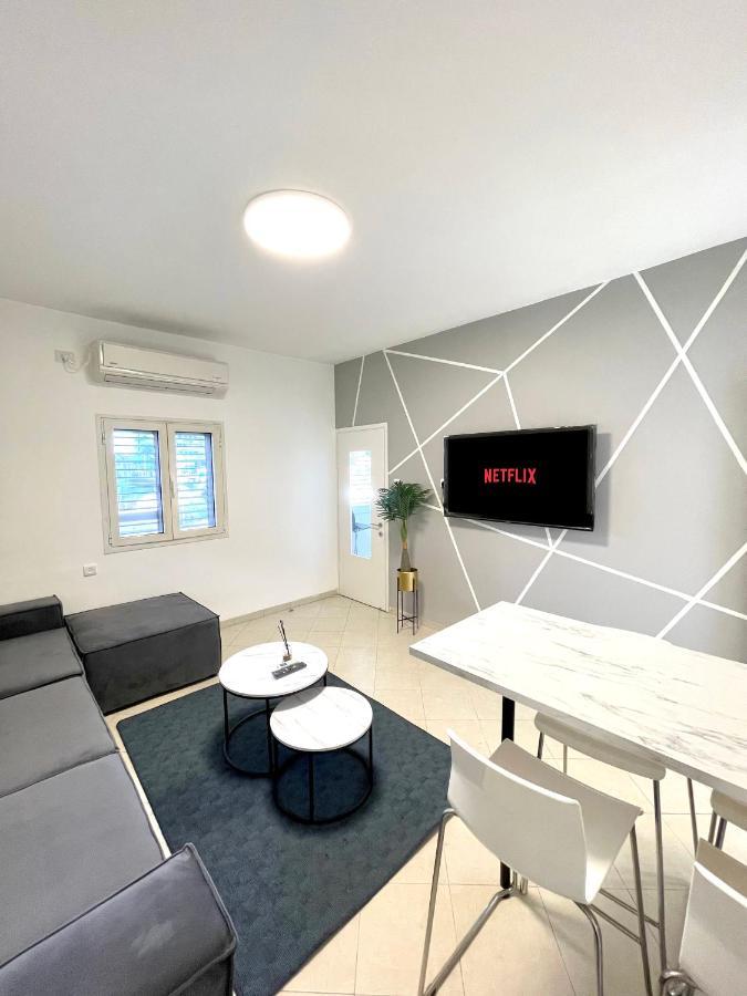 Rambam Beach Apartment ハイファ エクステリア 写真